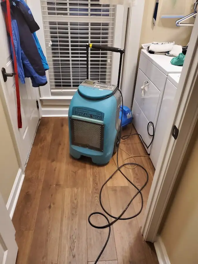 Commercial dehumidifier deployed for Crawl Space Restoration in Spokane Valley